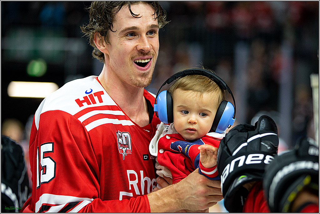 PENNY DEL; Koelner Haie- Straubing Tigers; Koeln, 09.10.2022